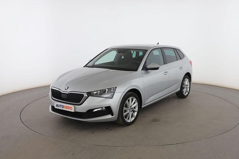 Plata Usado 2022 Skoda Scala Style Utilitario | 19.299 € (Precio justo) - Imagen 1/3