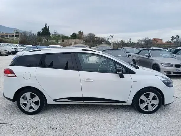 Begagnad Renault Clio IV Business 90 HK (66 kW) 2016 Vit Kombi