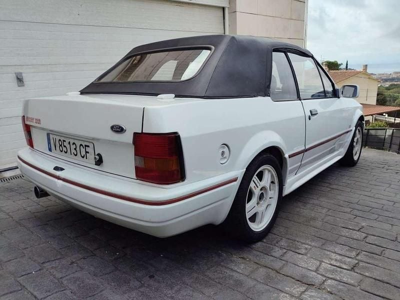 Usado Ford Escort Cabriolet 105 CV (77 kW) 1987 Blanco Descapotable