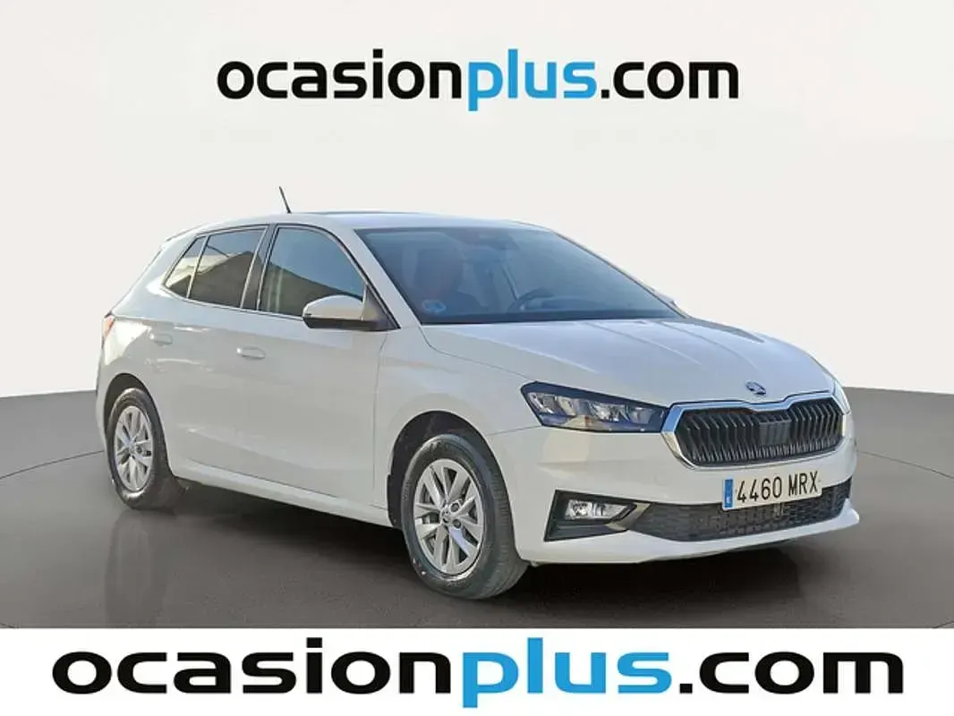 Usado Skoda Fabia Selection 95 CV (69 kW) 2024 Blanco Utilitario