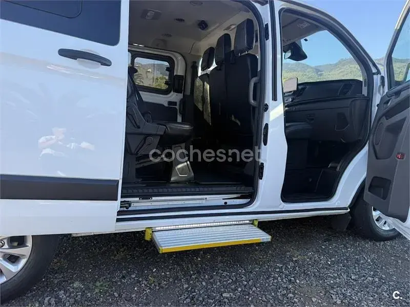Usado Ford Transit Custom Nugget 130 CV (95 kW) 2023 Blanco Monovolumen