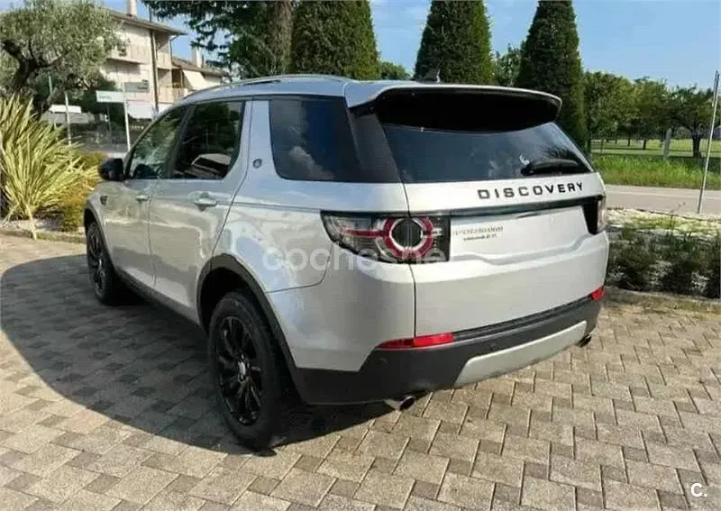 Begagnad Land Rover Discovery 4 HSE Luxury 180 HK (132 kW) 2016 Grå SUV