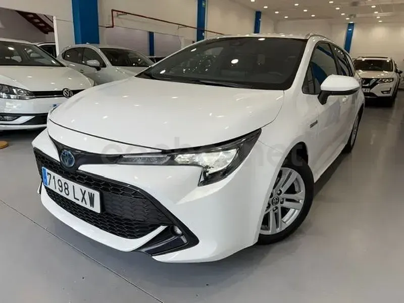 Usado Toyota Corolla Active 122 CV (89 kW) 2022 Blanco Familiar