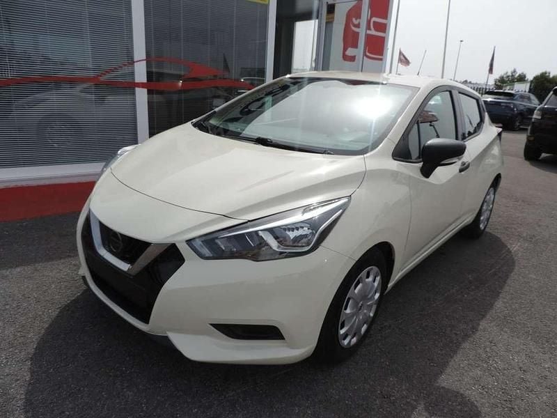 Usado Nissan Micra 101 CV (74 kW) 2020 Beige Utilitario