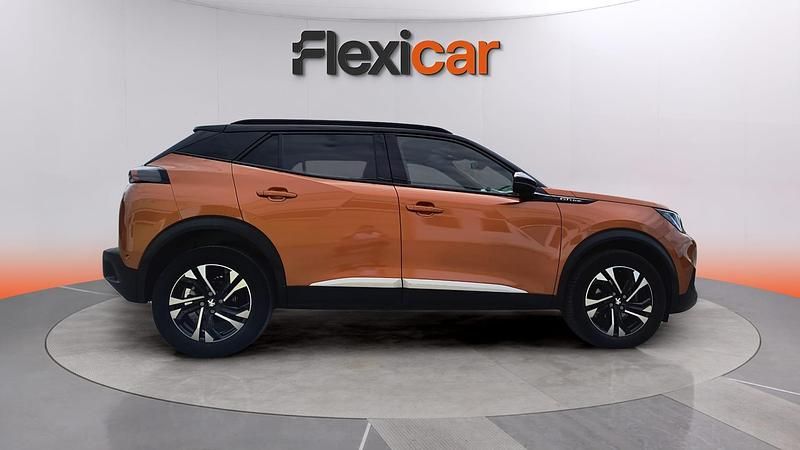 Usado Peugeot 2008 GT-line 131 CV (96 kW) 2020 Naranja SUV