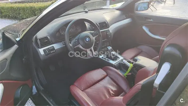 Usado BMW 320 Cabriolet 170 CV (125 kW) 2001 Negro Descapotable