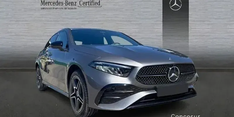 Usado Mercedes A250 218 CV (160 kW) 2025 Gris