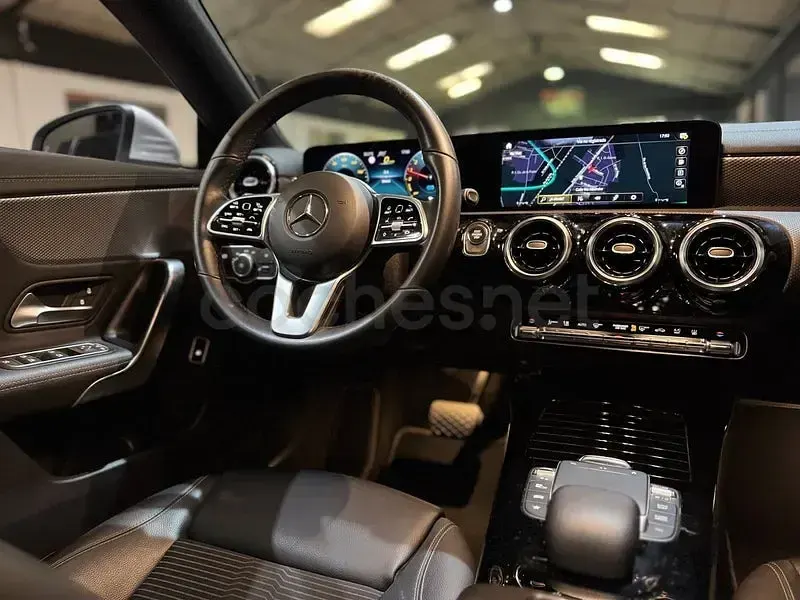 Usado Mercedes CLA250e Shooting Brake 218 CV (160 kW) 2022 Gris / plata Familiar
