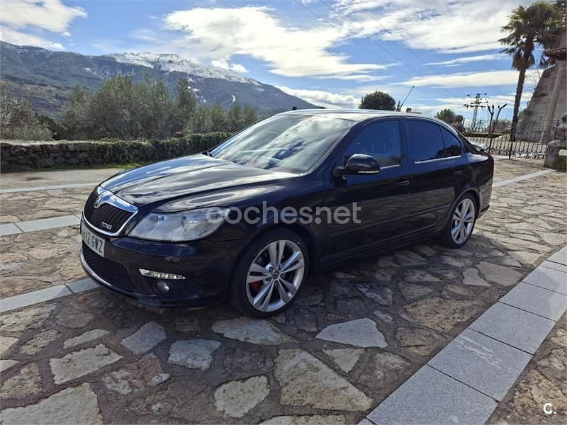 Usado Skoda Octavia RS 170 CV (125 kW) 2010 Negro Berlina