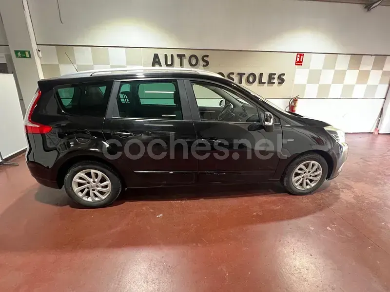 Usado Renault Grand Scénic LIMITED 130 CV (95 kW) 2014 Negro Monovolumen