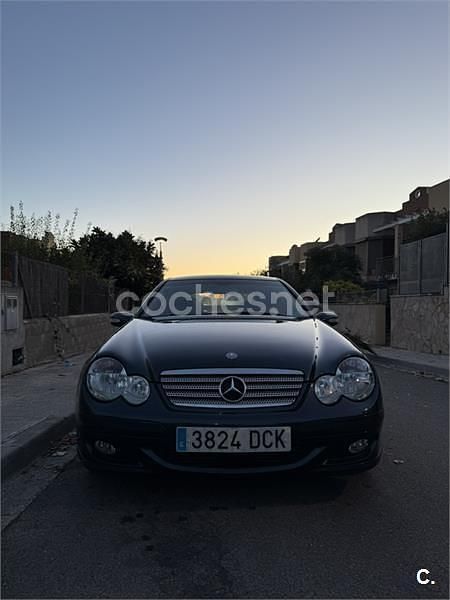 Azul Usado 2004 Mercedes C220 Berlina | 7190 € (Precio justo) - Imagen 1/4