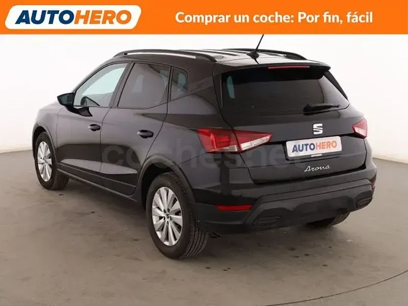 Usado Seat Arona Style 110 CV (80 kW) 2022 Negro SUV