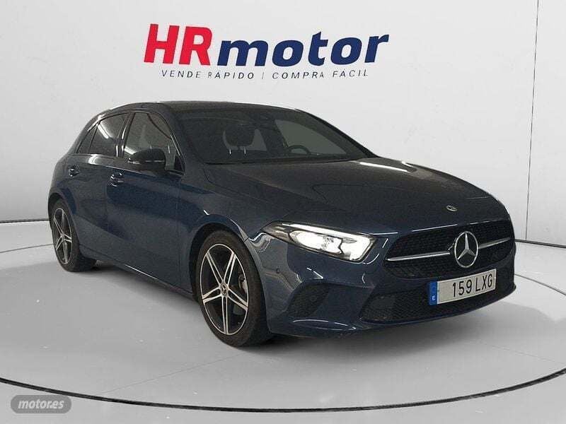 Azul Usado 2022 Mercedes A180 Berlina | 28.340 € (Precio justo) - Imagen 1/4