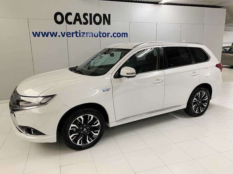 Blanco Usado 2018 Mitsubishi Outlander P-HEV SUV | 26.500 € (Caro) - Imagen 1/4