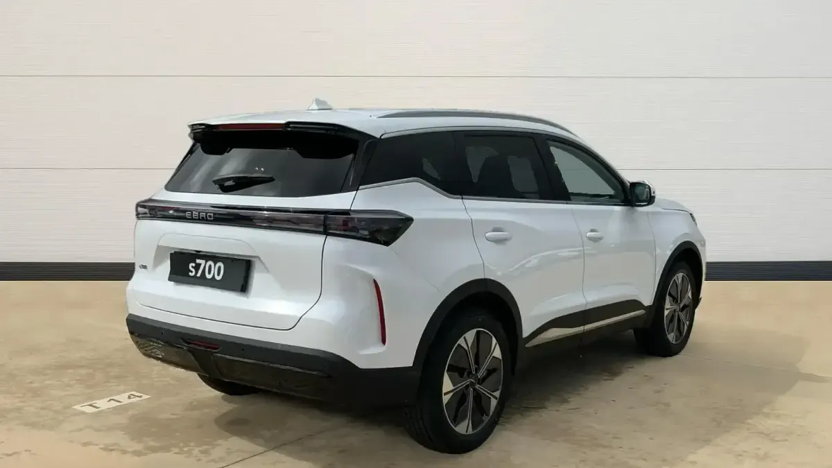 Nuevo Ebro s700 Luxury 147 CV (108 kW) 2025 Blanco SUV