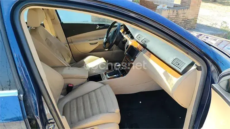 Usado VW Passat Highline 140 CV (102 kW) 2006 Azul Berlina