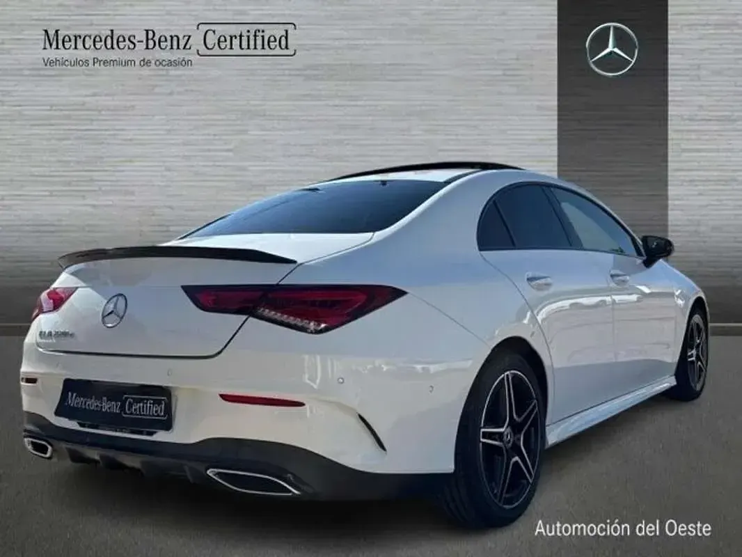 Usado Mercedes CLA220 190 CV (139 kW) 2021 Blanco Berlina