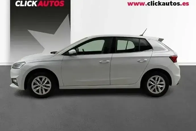 Käytetty Skoda Fabia Ambition 95 HP (69 kW) 2024 Viistoperä