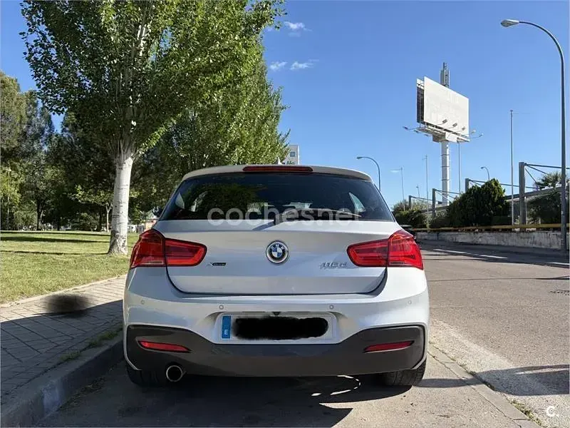 Usado BMW 118 M Sport 150 CV (110 kW) 2017 Gris / plata Utilitario