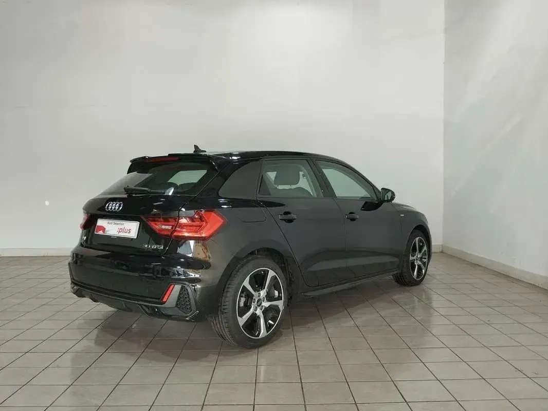Usado Audi A1 Sportback 116 CV (85 kW) 2025 Negro Utilitario