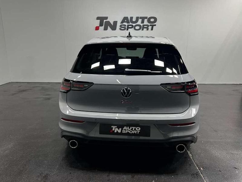 Usado VW Golf VIII GTI 265 CV (194 kW) 2025 Gris Utilitario
