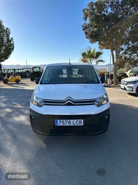 Blanco Usado 2019 Citroën Berlingo Live Monovolumen | 17.500 € (Caro) - Imagen 1/4