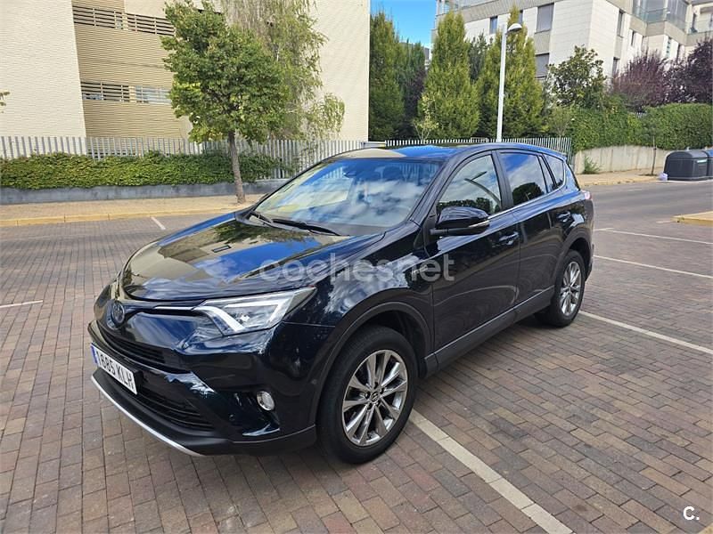 Azul Usado 2018 Toyota RAV4 Hybrid Advance SUV | 24.900 € (Buen precio) - Imagen 1/4