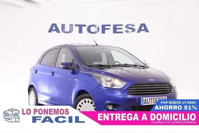 Usado Ford Ka Plus Ultimate 85 CV (62 kW) 2017 Azul Utilitario