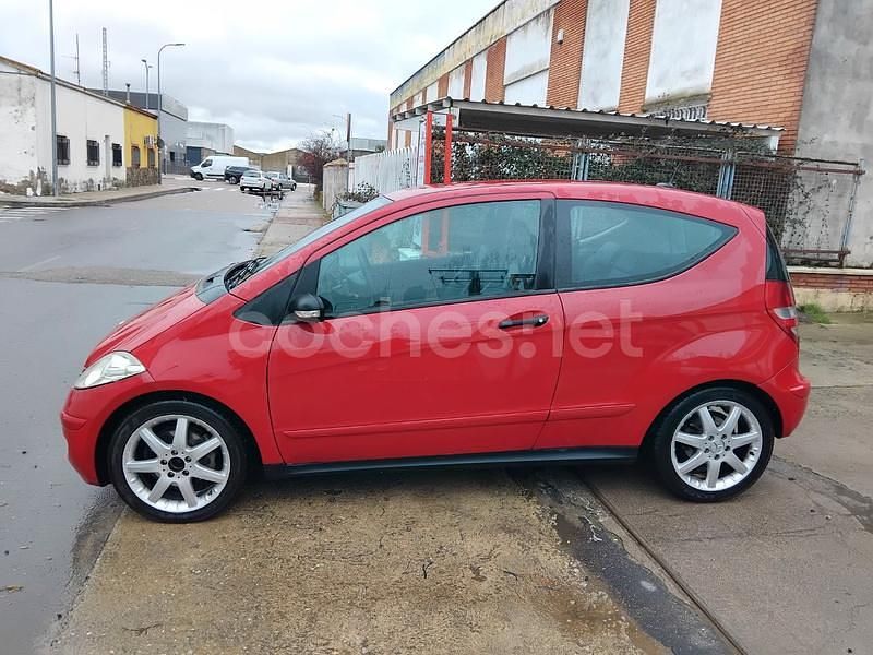 Usado Mercedes A180 109 CV (80 kW) 2007 Rojo Berlina