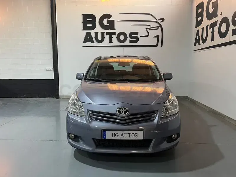 Usado Toyota Verso Active 126 CV (92 kW) 2009 Azul Monovolumen