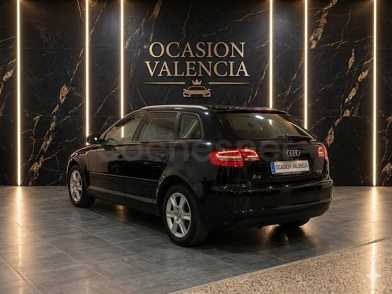 Käytetty Audi A3 Ambition 140 HP (102 kW) 2011 Musta Viistoperä