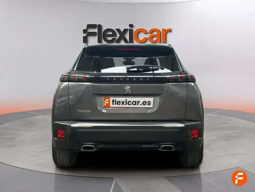 Usado Peugeot 2008 Allure 131 CV (96 kW) 2019 Gris SUV