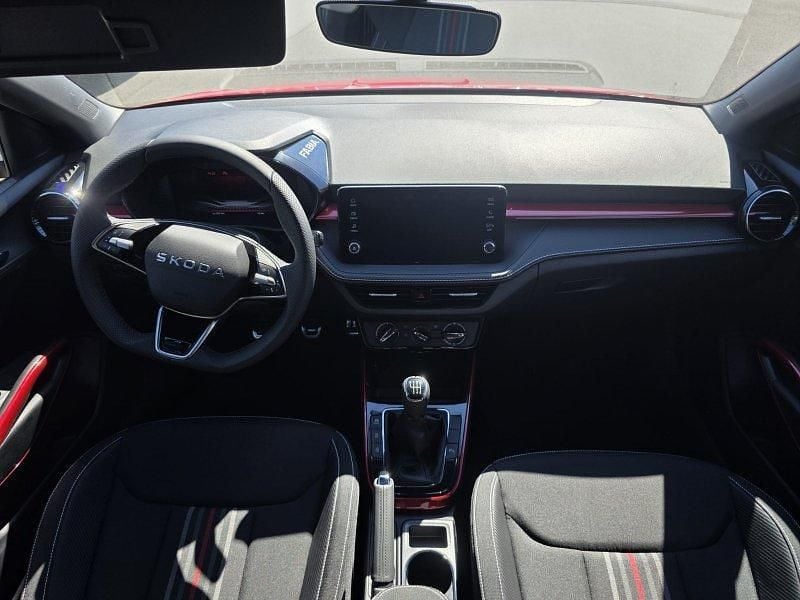 Nuevo Skoda Fabia Monte Carlo 115 CV (84 kW) 2026 Rojo velvet metalizado/negro mágico Utilitario