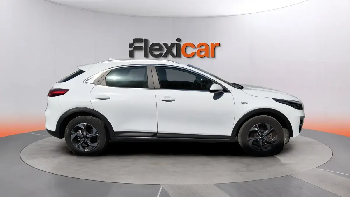 Usado Kia XCeed 120 CV (88 kW) 2022 Blanco SUV