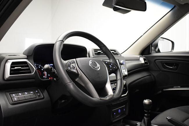 Nuevo Ssangyong (KGM) Tivoli 135 CV (99 kW) 2025 Negro SUV