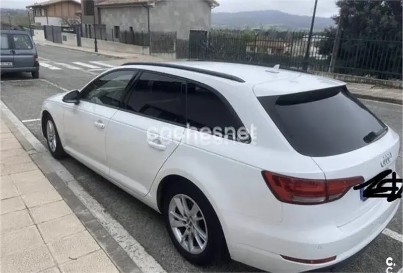 Usado Audi A4 Advanced 150 CV (110 kW) 2016 Blanco Familiar