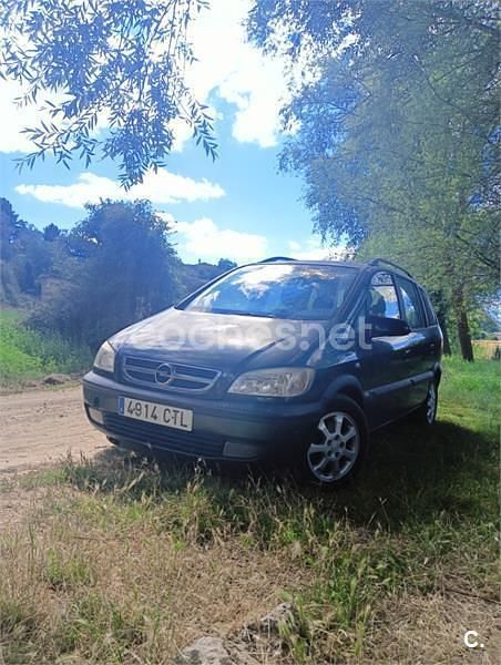 Usado Opel Zafira Elegance 125 CV (91 kW) 2004 Verde Monovolumen