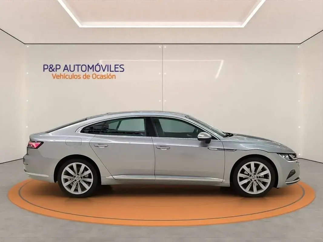 Usado VW Arteon Elegance 150 CV (110 kW) 2022 Gris Coupe
