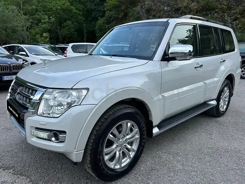 Usado Mitsubishi Montero 250 CV (183 kW) 2009 Blanco SUV