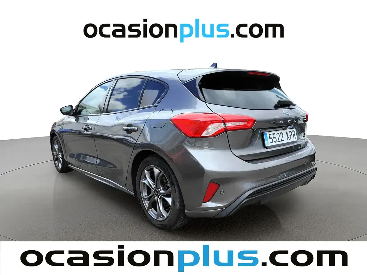 Usado Ford Focus ST-Line 125 CV (91 kW) 2018 Gris Utilitario