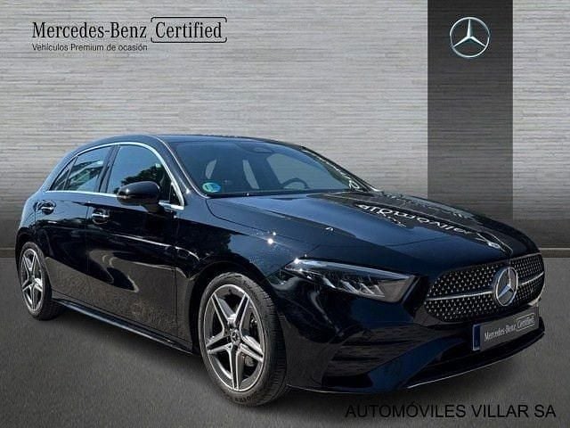 Usado Mercedes A180 136 HP (100 kW) 2025 Preto