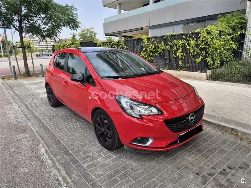 Usado Opel Corsa Color Edition 90 CV (66 kW) 2016 Rojo Utilitario