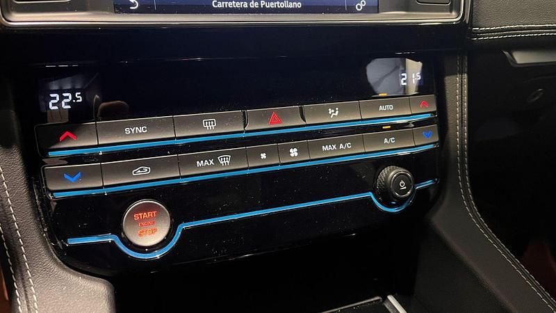 Rojo Usado 2019 Jaguar F-Pace R-Sport SUV | 23.990 € (Precio justo) - Imagen 1/4