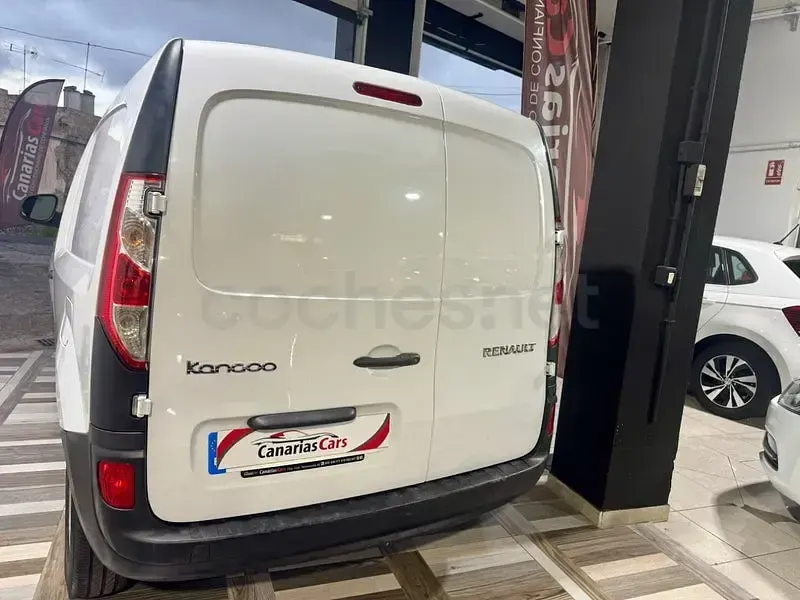Usado Renault Kangoo 75 CV (55 kW) 2018 Blanco Monovolumen