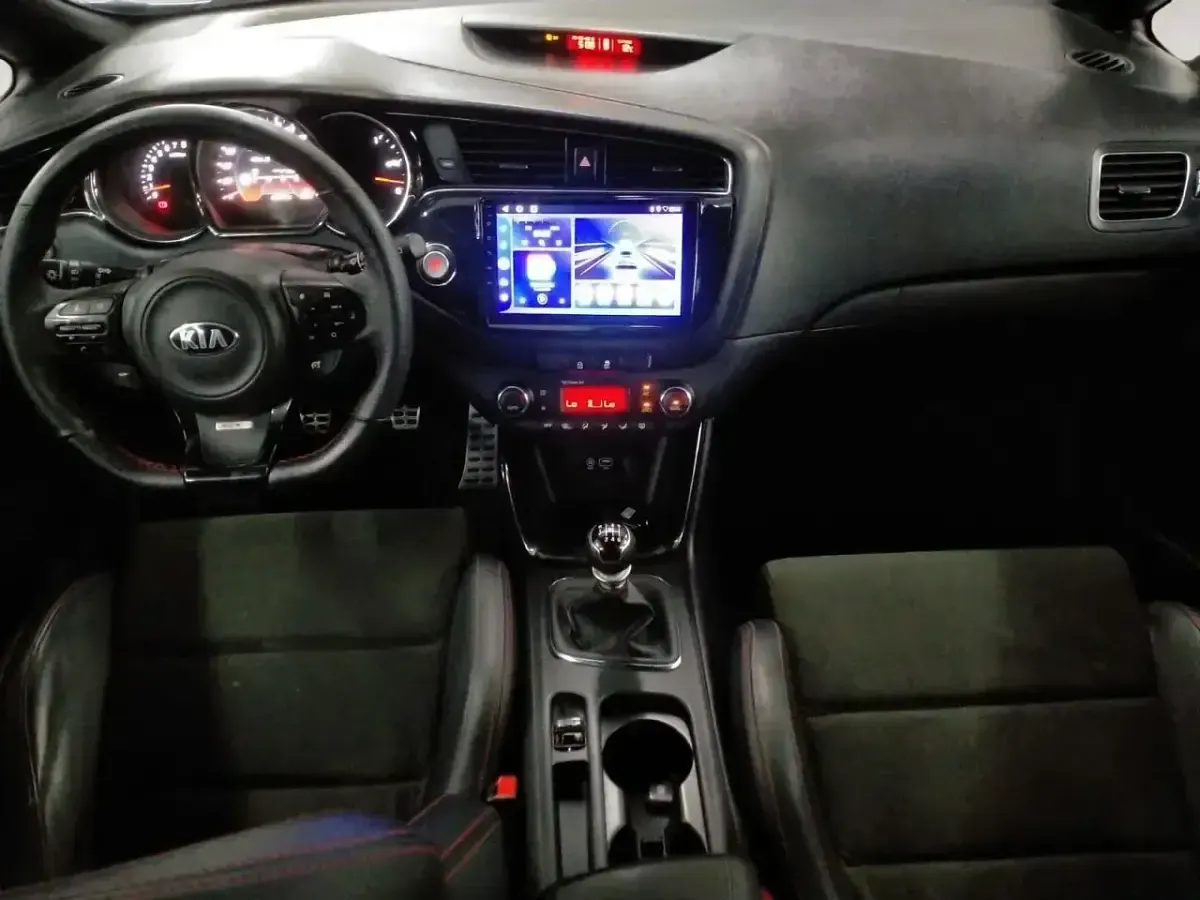 Usado Kia Ceed GT GT 204 HP (150 kW) 2017 Preto Citadino