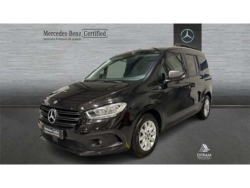 Negro Usado 2023 Mercedes Citan 110 Familiar | 27.709 € (Caro) - Imagen 1/3