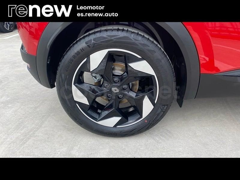 Używany Renault Captur Techno 145 KM (106 kW) 2025 Czerwony SUV