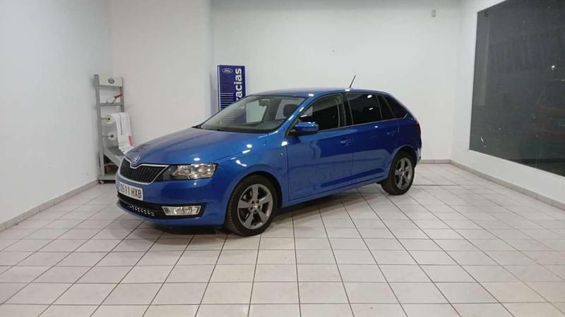 Azul Usado 2014 Skoda Rapid Ambition Utilitario | 10.900 € (Caro) - Imagen 1/4