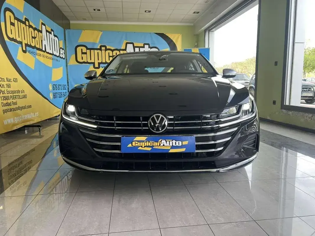 Usado VW Arteon Elegance 218 CV (160 kW) 2023 Negro Coupe