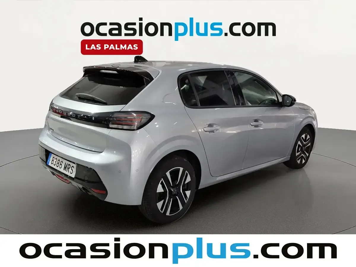 Usado Peugeot 208 Allure 100 CV (73 kW) 2024 Gris Utilitario